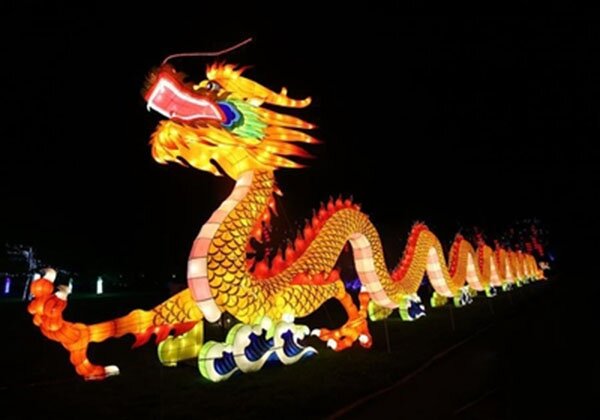 巨龙响天